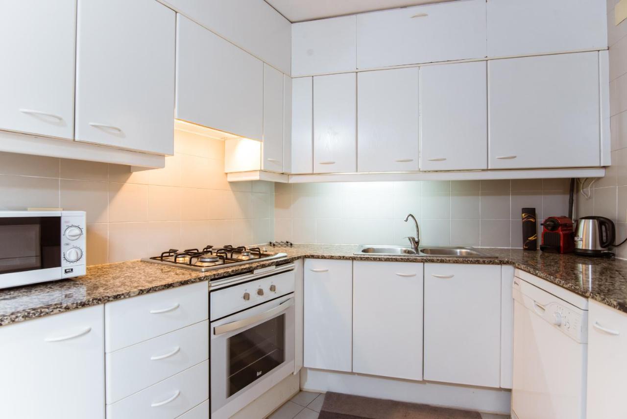 Two Bedroom Townhouse Within 10Min Walk From Beach Barcelona Exterior photo