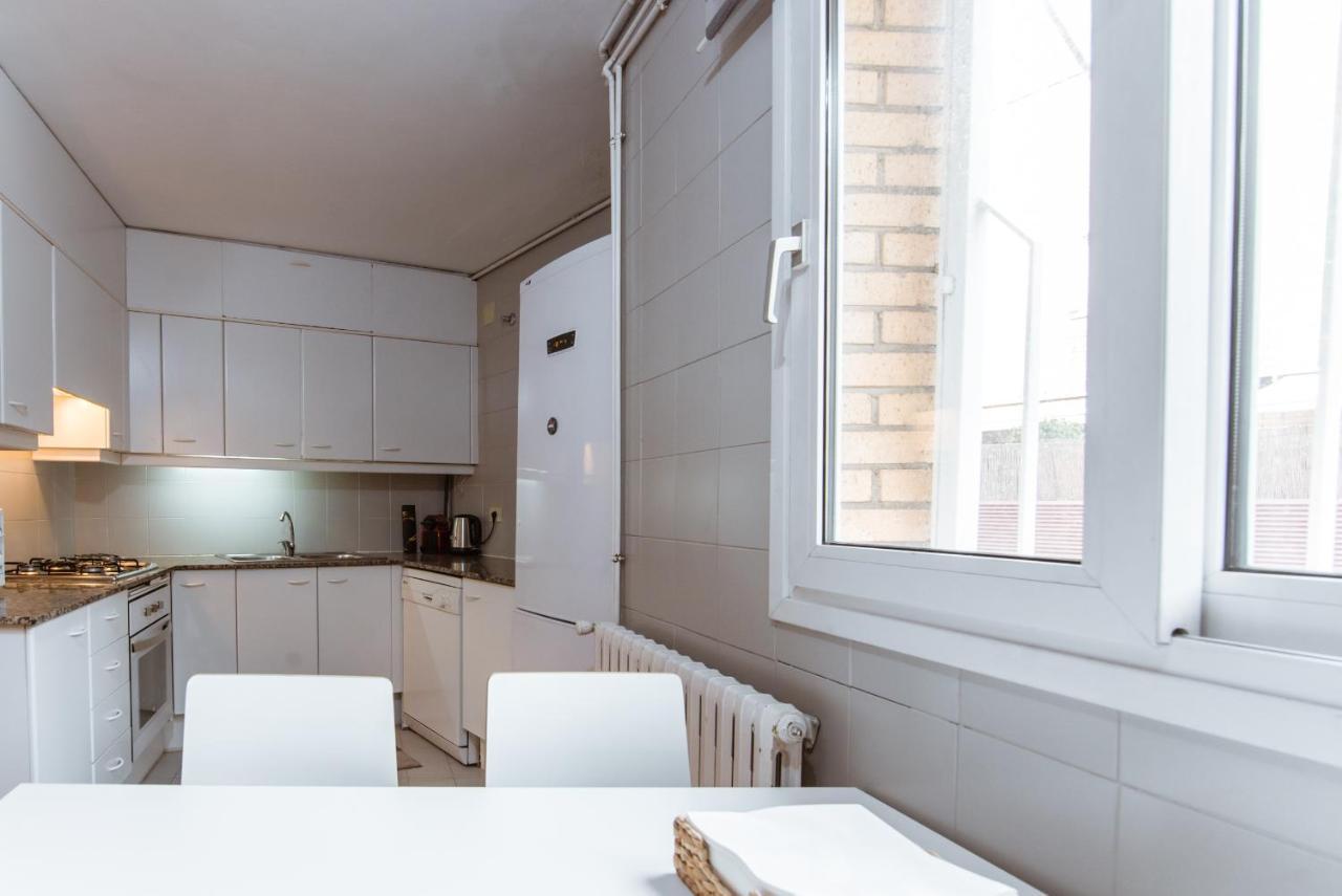 Two Bedroom Townhouse Within 10Min Walk From Beach Barcelona Exterior photo